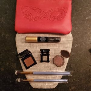 Eye makeup bundle(shadow, liner, brushes, cosmetic bag) IBY Revlon llamasqua Etc